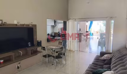 ÓTIMA RESIDENCIA NO JARDIM OURO VERDE - BAURU / SP