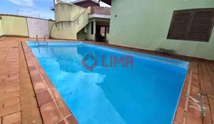 SOBRADO ESPETACULAR COM PISCINA, SAUNA E CHURRASQUEIRA | VILLAGE CAMPO NOVO - BAURU