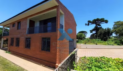 Sobrado de esquina e amplo terreno com 3 dormitórios à venda, 339 m² por R$ 1.490.000 - Barreirinha - Curitiba/PR
