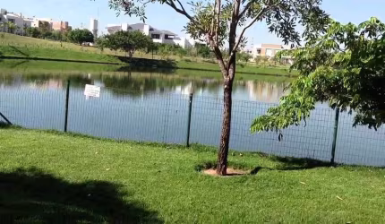 Lote no condomínio Alphaville - Jardim Itália - Próximo do Parque Tia Nair e Jardim das Américas
