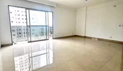 Apartamento com 3 quartos no Bosque da Saúde - Edifício Royal Garden - Próximo do Hospital São Mateus