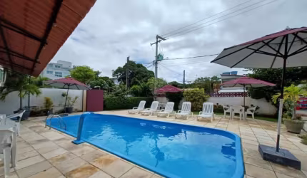 Prédio Comercial Mobiliado à Venda no Centro de Porto de Galinhas – Excelente Localização!
