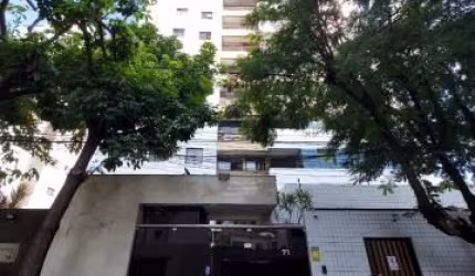 Vendo Apartamento com excelente localização no Bairro de Boa Viagem, com 64,00 m² de área útil.
