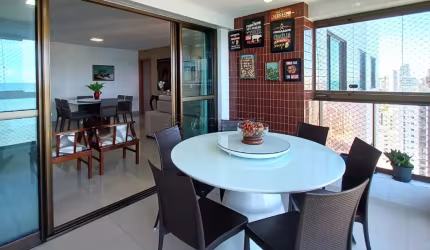 Apartamento 4 quartos / 2 suítes, 134M, Edifício Ocean Tower em Candeias