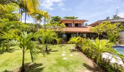 Casa de alto padrão mobiliada com 7 quartos com proximidade ao mar de Tamandaré - PE