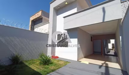 Casa à venda   em Aparecida de Goiânia, ao lado avenida independência, 03 quartos, acabamento diferenciado, ótima localização, todas no porcelanato
