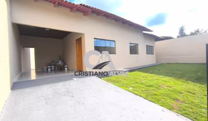 Casa usada à venda 03 Quartos,setor  cidade satélite são Luiz, Aparecida de Goiânia,próximo avenida, supermercado