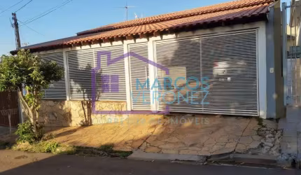 Casa com 3 quartos à venda no Palmital, Marília , 210 m2 por R$ 340.000