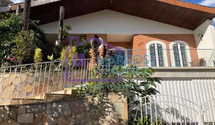 Casa com 4 quartos à venda na Ana Carla, Marília , 280 m2 por R$ 830.000