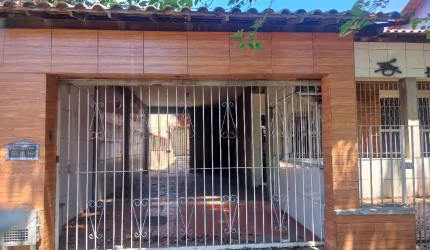CASA GRANDE 6 QUARTOS E 3 VAGAS CAMPO GRANDE