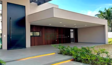 CASA EM ALTO PADRÃO COM 4 SUÍTES NO VILLÁGIO DO ENGENHO