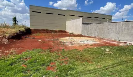 TERRENO COM 252m² NO JD ARAUCARIA EM CAMBÉ