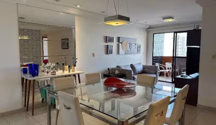 Apartamento de 85m2 com 3 Quartos, Móveis Projetados, à 500m do Mar de Cabo Branco