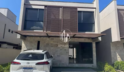 Casa com 03 suítes em condomínio de casas prontas em Intermares
