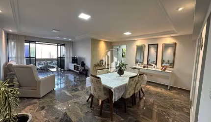 Amplo apartamento com 04 quartos + DCE em Miramar