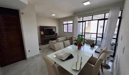 Apartamento de 125m2.com 3 Quartos Sendo 2 Suítes, à 200m do Mar
