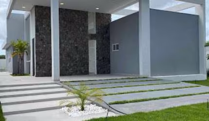 Casa de 216m2 com 3 Suítes e Piscina Privativa, no Alphaville Paraíba