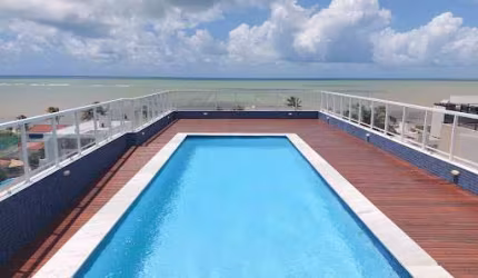 Apartamento com 2 Quartos à Beira Mar da Praia do Jardim Oceania