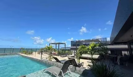 Apartamento com 2 Quartos na Beira Mar e Mobiliado