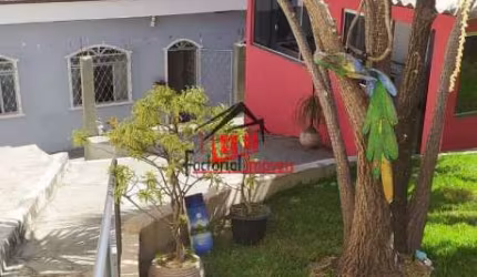 Vende-se Casa com Edícula no Bairro Dom Bosco