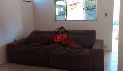Casa bem localizada de 2 pavimentos individuais - Bairro São Joaquim