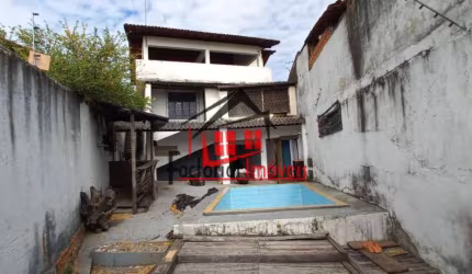 Casa de 3 quartos e 1 suíte no Gloria. Aceita permuta.