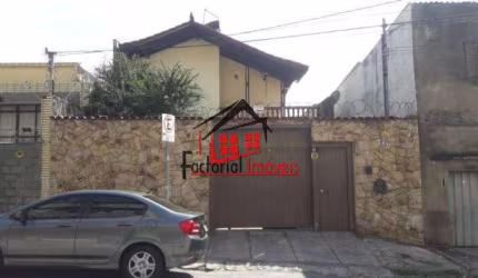 Casa com 4 dormitórios à venda, 269 m² por R$ 1.200.00