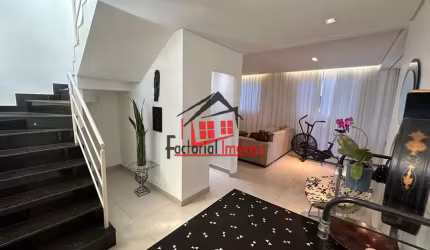 Casa Luxuosa em Condomínio, no Bairro Garças Pampulha!