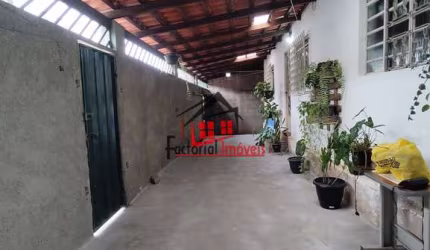 CASA A VENDA 3 QUARTOS REFORMADA NO BAIRRO INCONFIDÊNCIA, BH