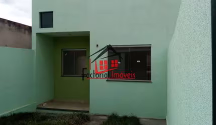 Casa com 2 dormitórios à venda, 64 m²
