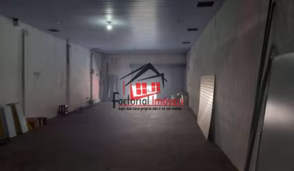 Loja comercial na Avenida Abílio Machado, de aproximadamente 135M²