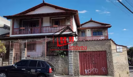 2 CASAS INDIVIDUAIS A VENDA NO BAIRRO BAIRRO GLÓRIA/IPANEMA, BH.