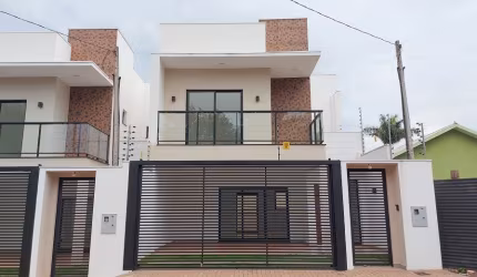 CANADÁ - 1 SUÍTE, 2 QUARTOS, LAVABO, QUINTAL PEQUENO, CHURRASQ, 2 VAGAS, A/C-133m²