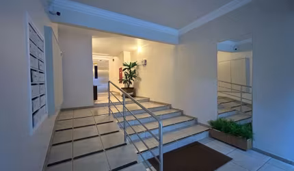 Amplo apartamento de 2 dormitórios  com suíte no Centro de Itajai