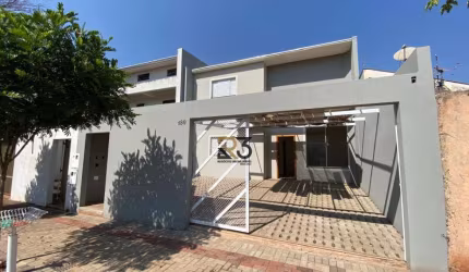 Casa com 3 quartos à venda no Jardim Burle Marx, Londrina  por R$ 849.000