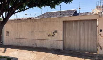 Casa com 3 quartos à venda no Bandeirantes, Londrina  por R$ 530.000