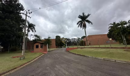 Sala comercial para alugar no Jardim Tarobá, Cambé  por R$ 59.000