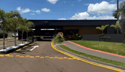 Terreno em condomínio fechado à venda no Parque Tauá, Londrina  por R$ 399.000