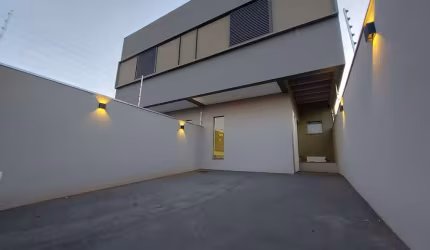 Casa com 3 quartos à venda no Parque Tauá, Londrina  por R$ 595.000