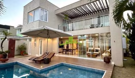Casa de Luxo em Alphaville Litoral Norte 1 | 4 Suítes | 306m² | Piscina Privativa | Energia Solar | R$ 2.540.000