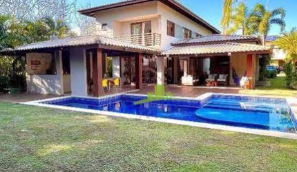 Casa de Luxo Porteira Fechada à Venda, Condomínio das Acácias, Praia do Forte, 424m², 4 Suítes, Piscina, Energia Solar. Conforto e Sofisticação!