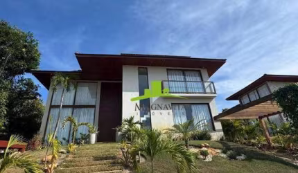 PRAIA DO FORTE, Mansão à Venda. Condomínio Ilha dos Pássaros, 5 Suítes, 400m², Piscina com Cascata, Sustentável, Porteira Fechada. Oportunidade!