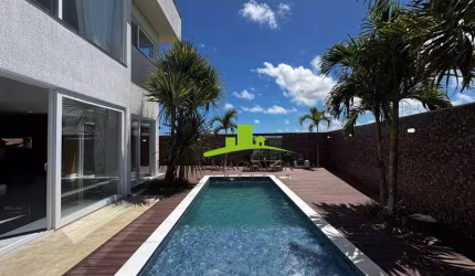 Casa de Luxo à Venda Alphaville Litoral Norte 3, 377m², 4 Suítes com Closet, Piscina, Hidro, Eco Sauna, Automação, Energia Solar. Alto Padrão!