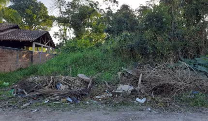 Terreno na região central de Itapoá - Balneário São José