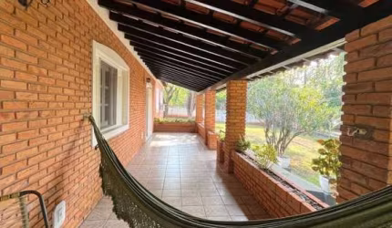 Amplo terreno e lazer incrível