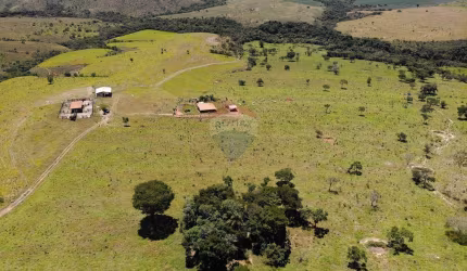 FAZENDA COM 194 HA, PRONTA PARA PECUÁRIA EM SACRAMENTO MG.