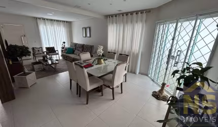 Casa semi-mobiliada no Centro de Itajaí SC