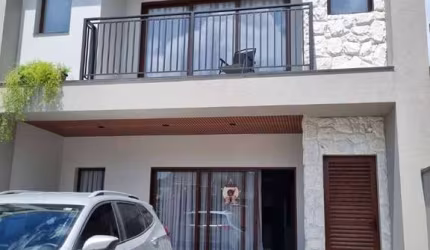 Sobrado no Bairro Zimbros em Bombinhas SC