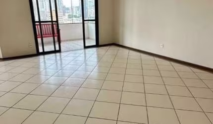 Apartamento semimobiliado no Bairro Centro em Itajaí SC