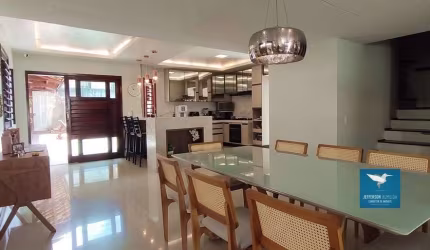 Casa Duplex com Deck e Piscina Privativos em Condomínio no Centro do Eusébio, 462m2, 04 Suítes, Gabinete, Móveis Projetados, Amplas Varandas, Dependência, 05 Vagas